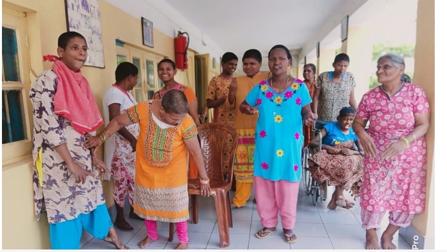 TB patients receiving nutrition kits in community distribution